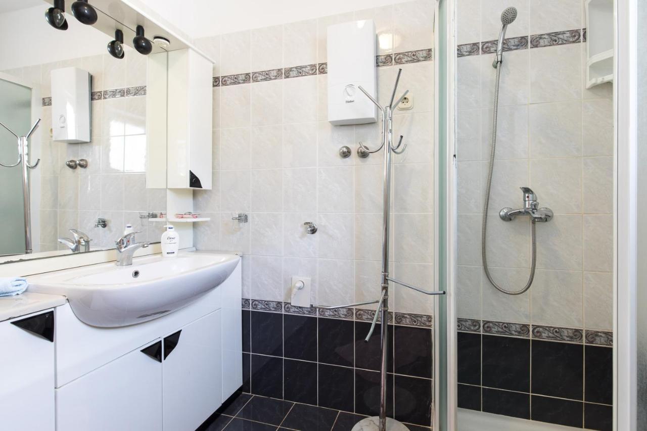Apartmani Anita Punat Exterior foto